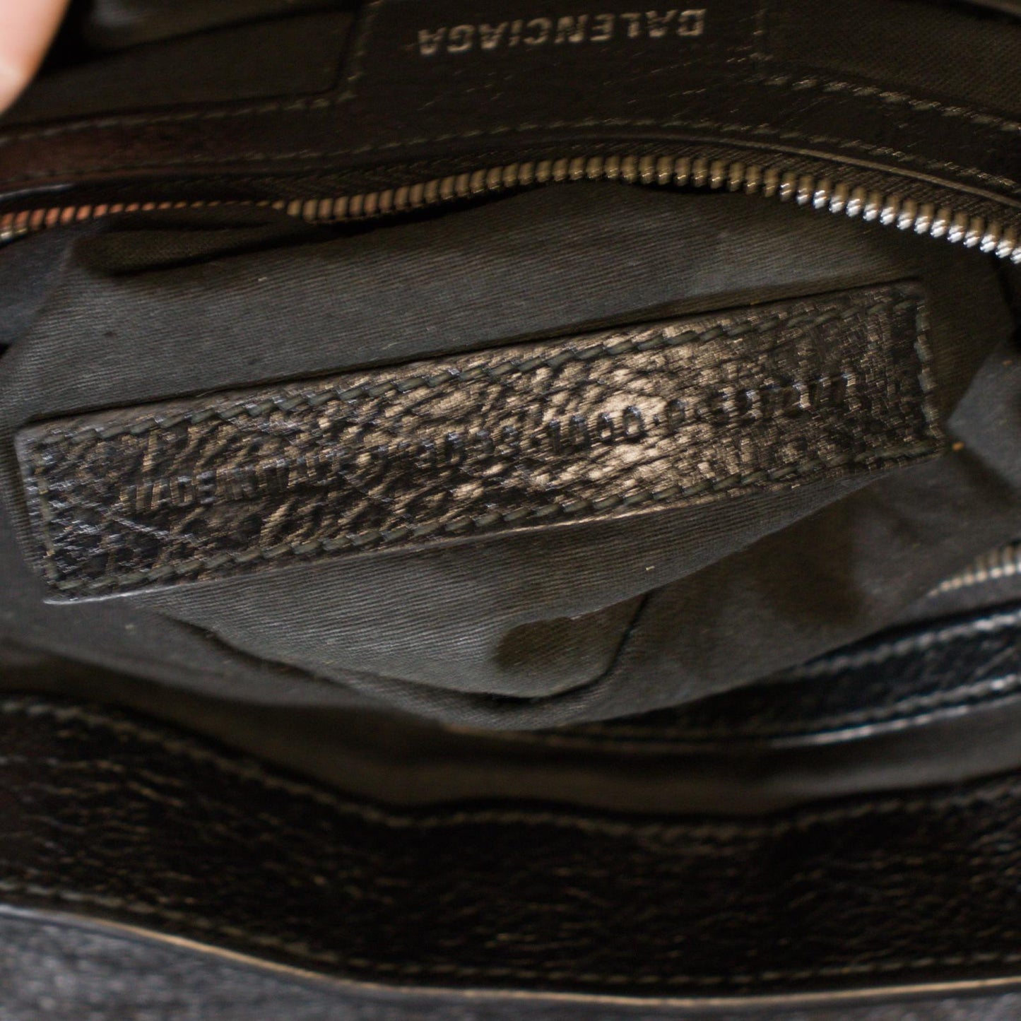 Balenciaga Medium Pierced Le Cagole Messenger Bag