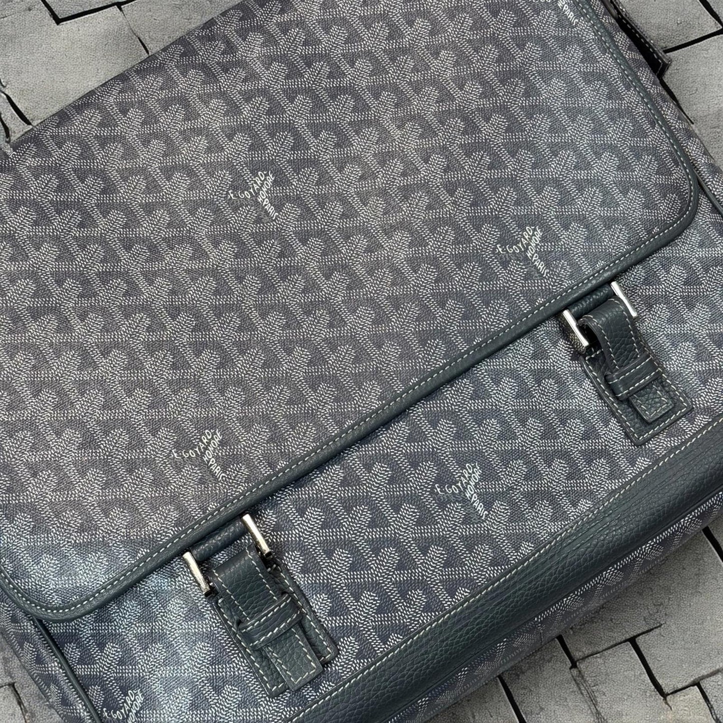 2013 Goyard Grand Bleu GM Messeneger Bag