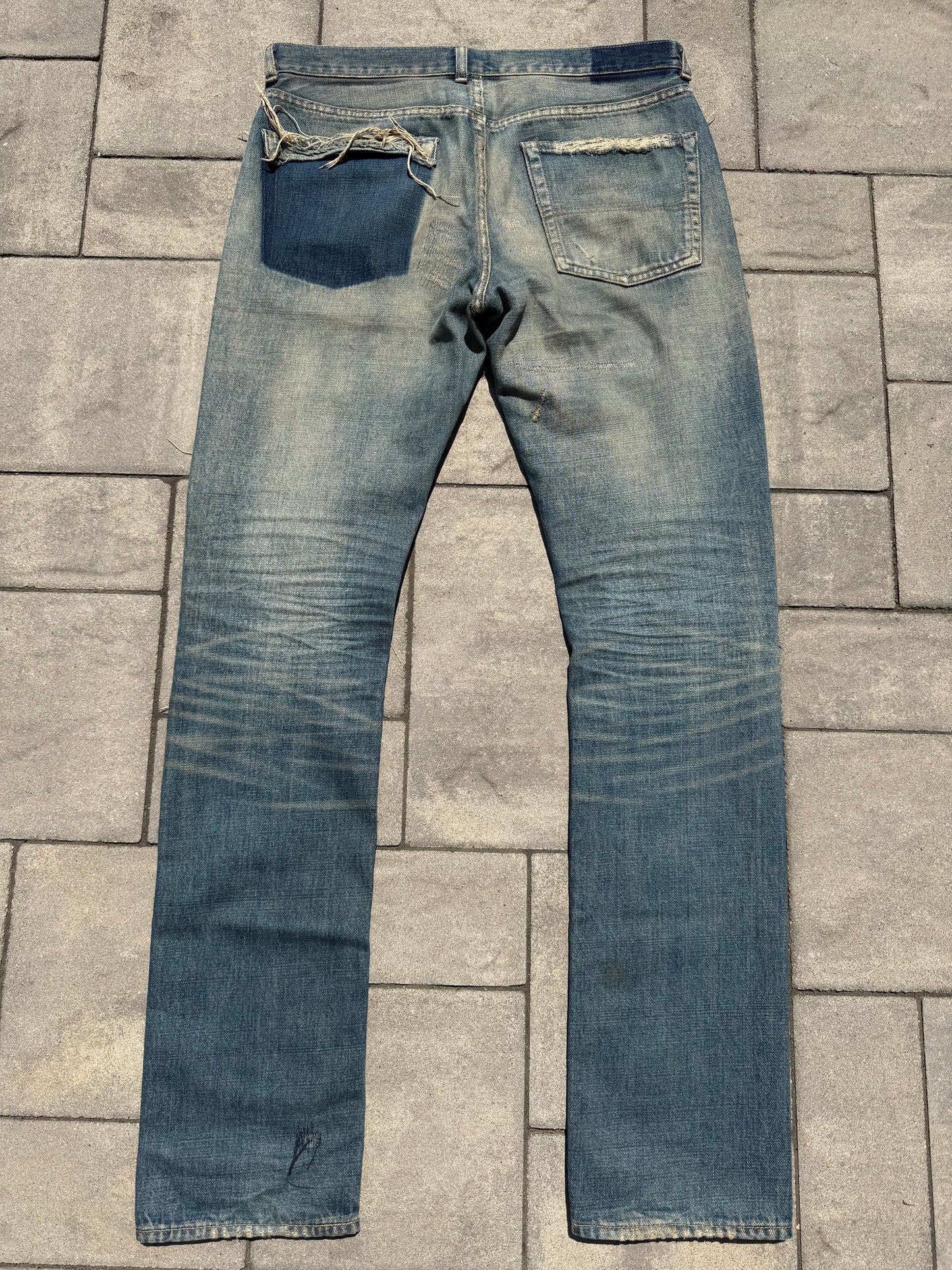 AW04 Undercover Red Yarn 68 Denim