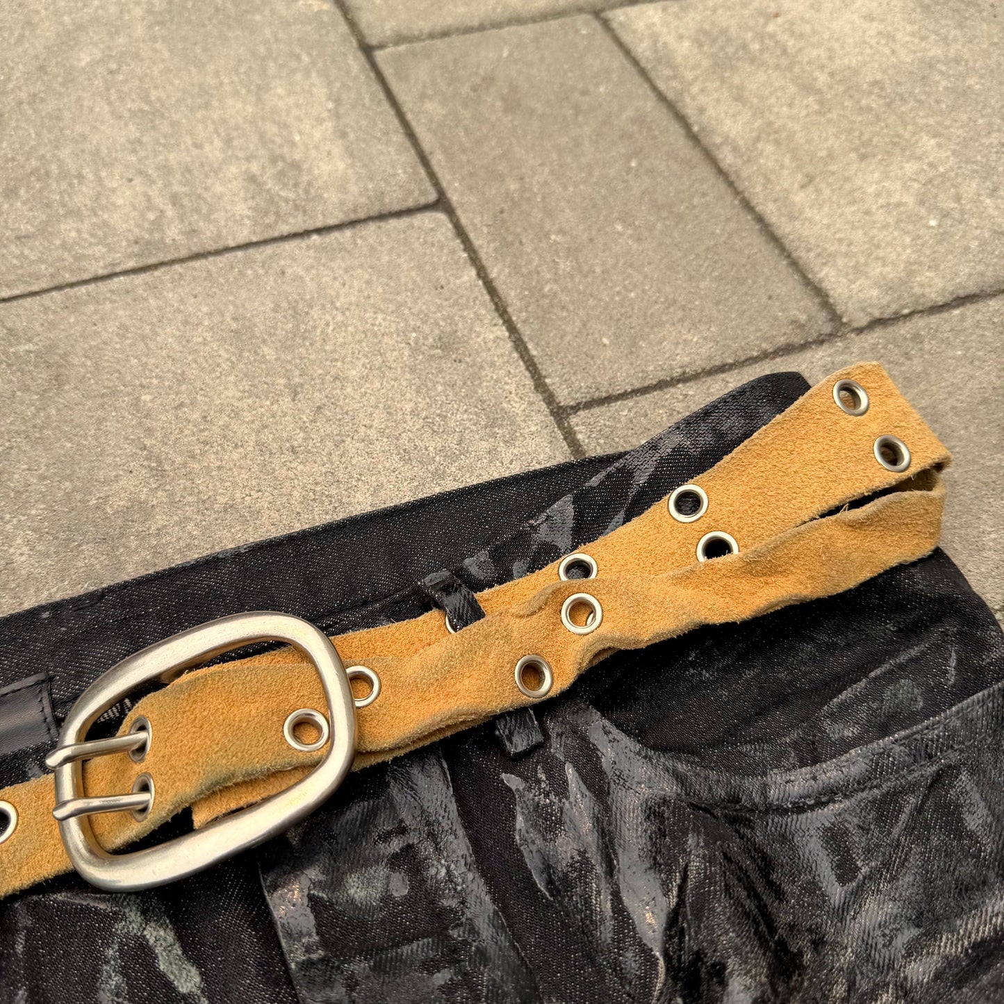 SS04 Undercover Languid Distorted Eyelet Belt