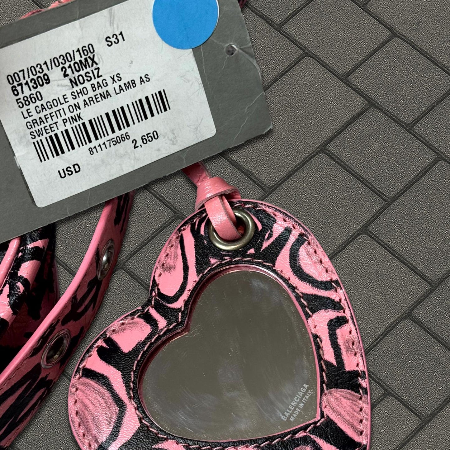 2022 Balenciaga Pink Graffiti Le Cagole Handbag
