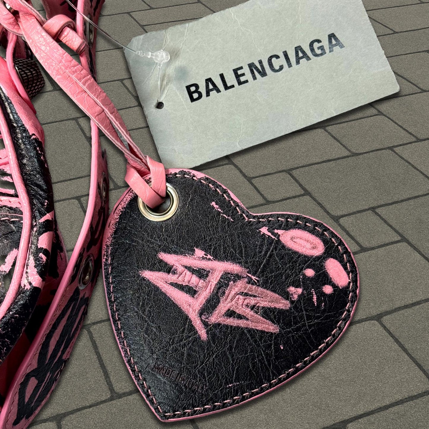 2022 Balenciaga Pink Graffiti Le Cagole Handbag