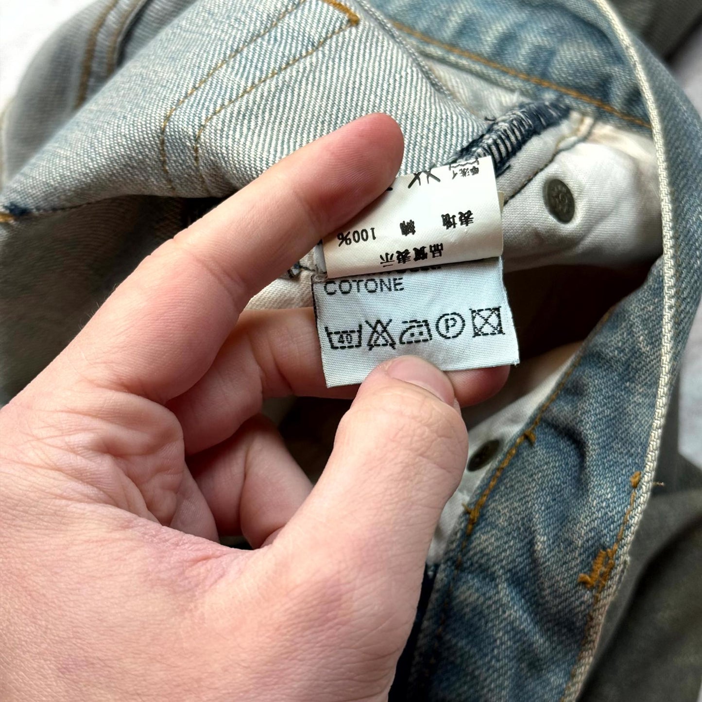 SS04 Dior Homme Dirty Bleu Clair Denim