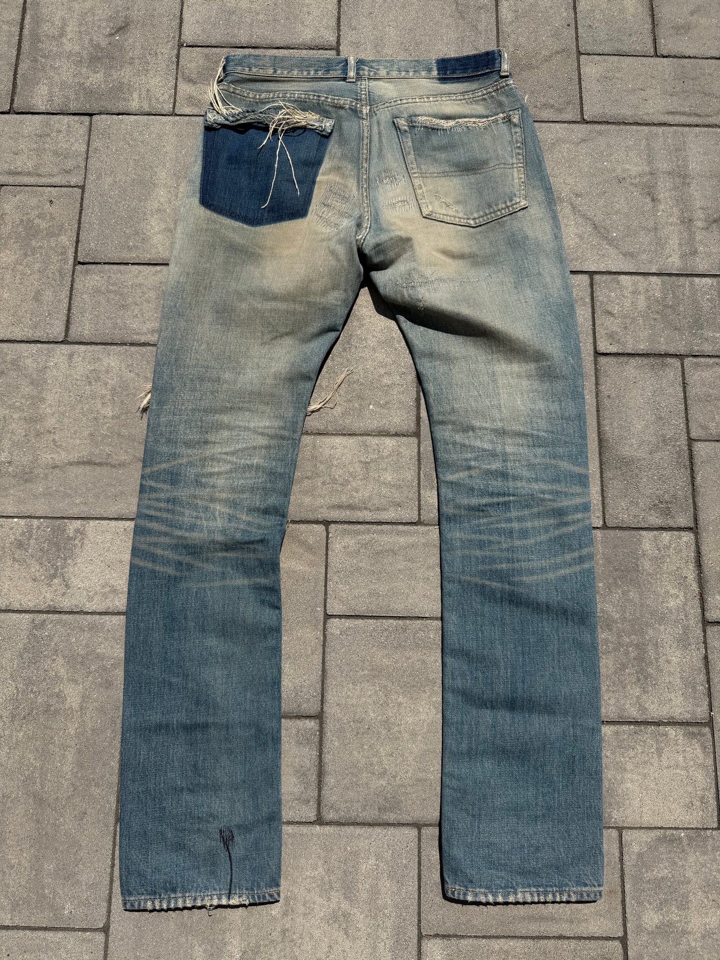 AW04 Undercover Red Yarn 68 Denim