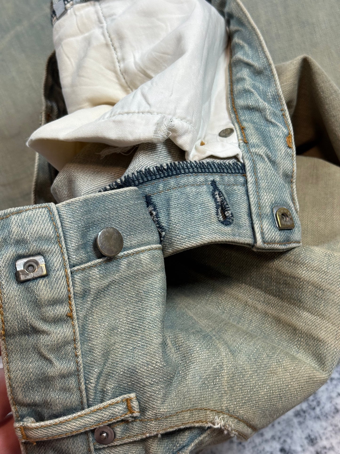 SS04 Dior Homme Bleu Clair Clawmark Denim
