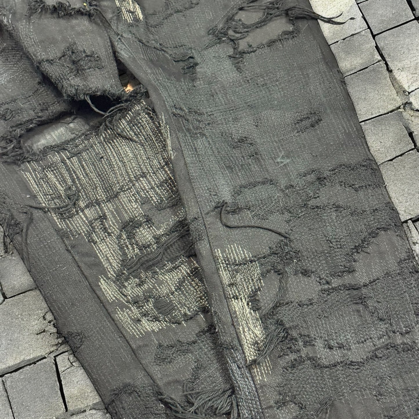 AW05 Undercover Black 85 Denim
