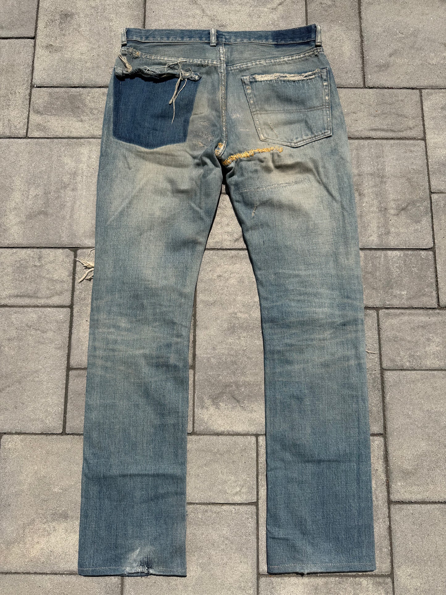 AW04 Undercover Red Yarn 68 Denim