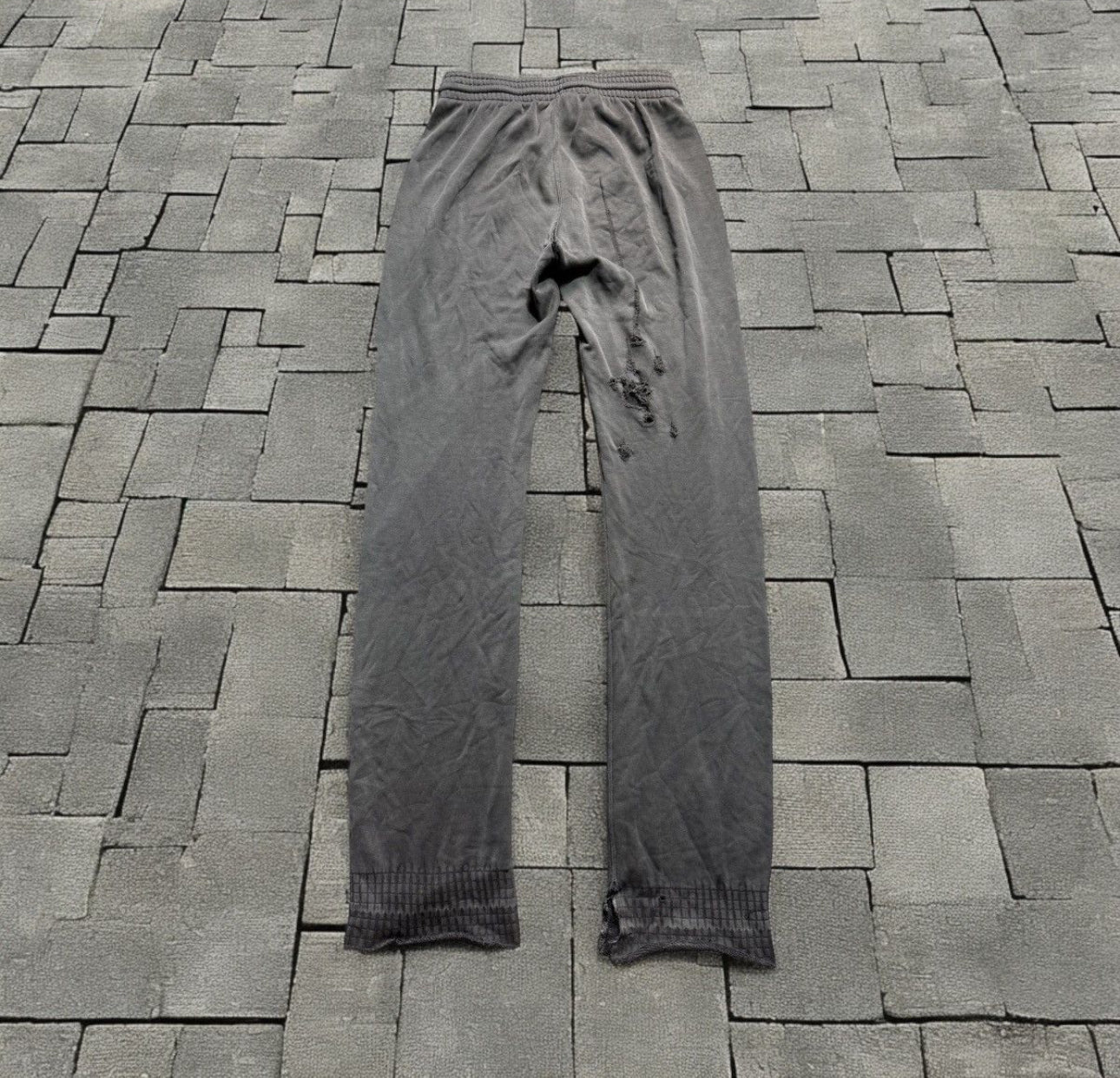 AW01 Number Nine Crest Sweatpants