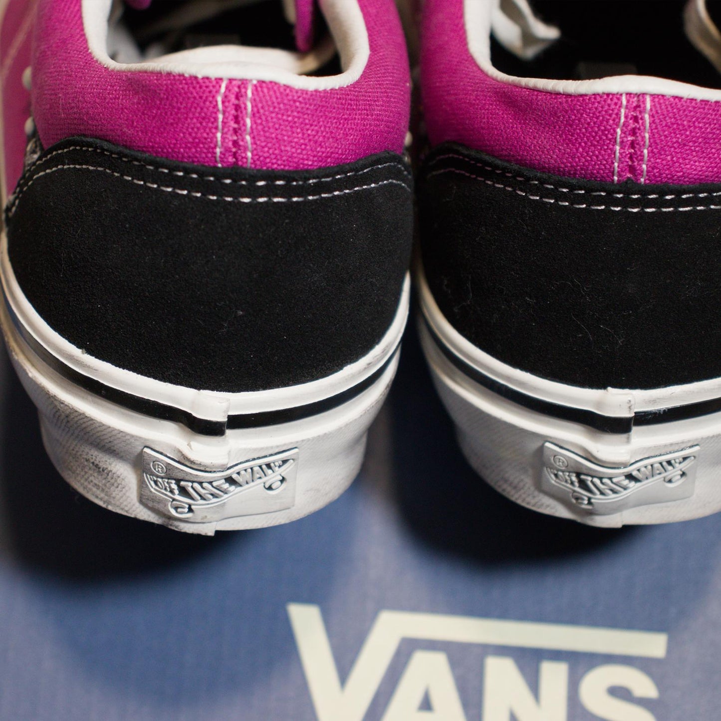 Vans Pearlized Fuchsia Red Old Skool 36