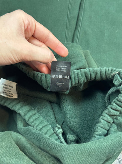 AW19 Vetements Green Spellout Sweatpants
