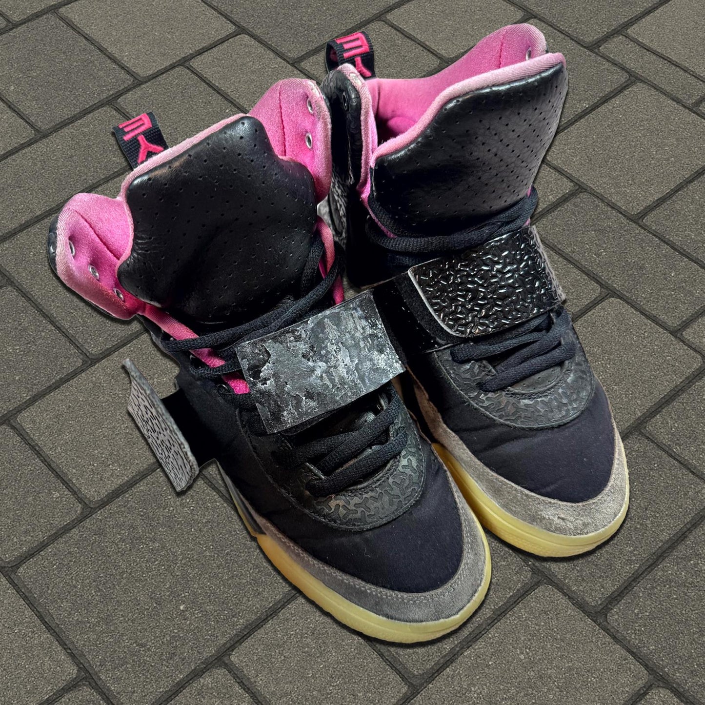 2009 Air Yeezy 1 “Blink”