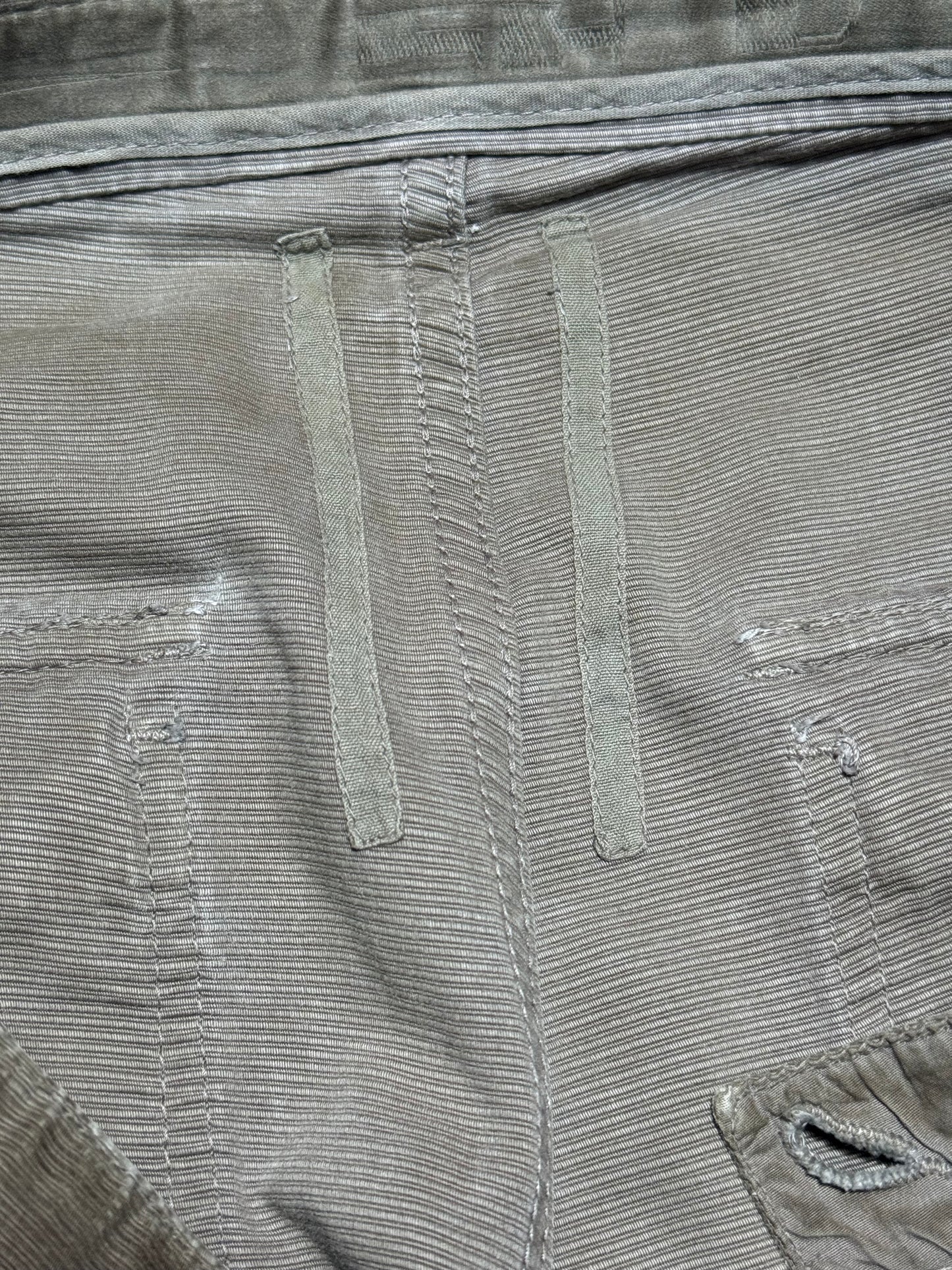 SS09 Rick Owens “Strutter” Grosgrain Aircuts