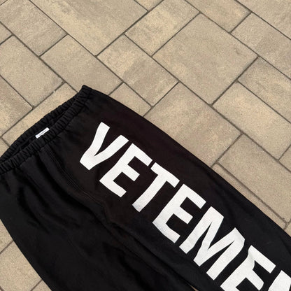 Vetements Logo Sweatpants Black