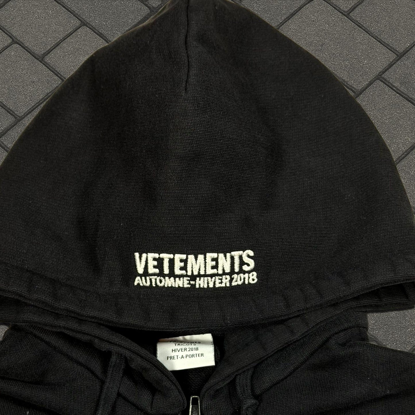 AW18 Vetements Bridges Antwerp Split Zip Hoodie