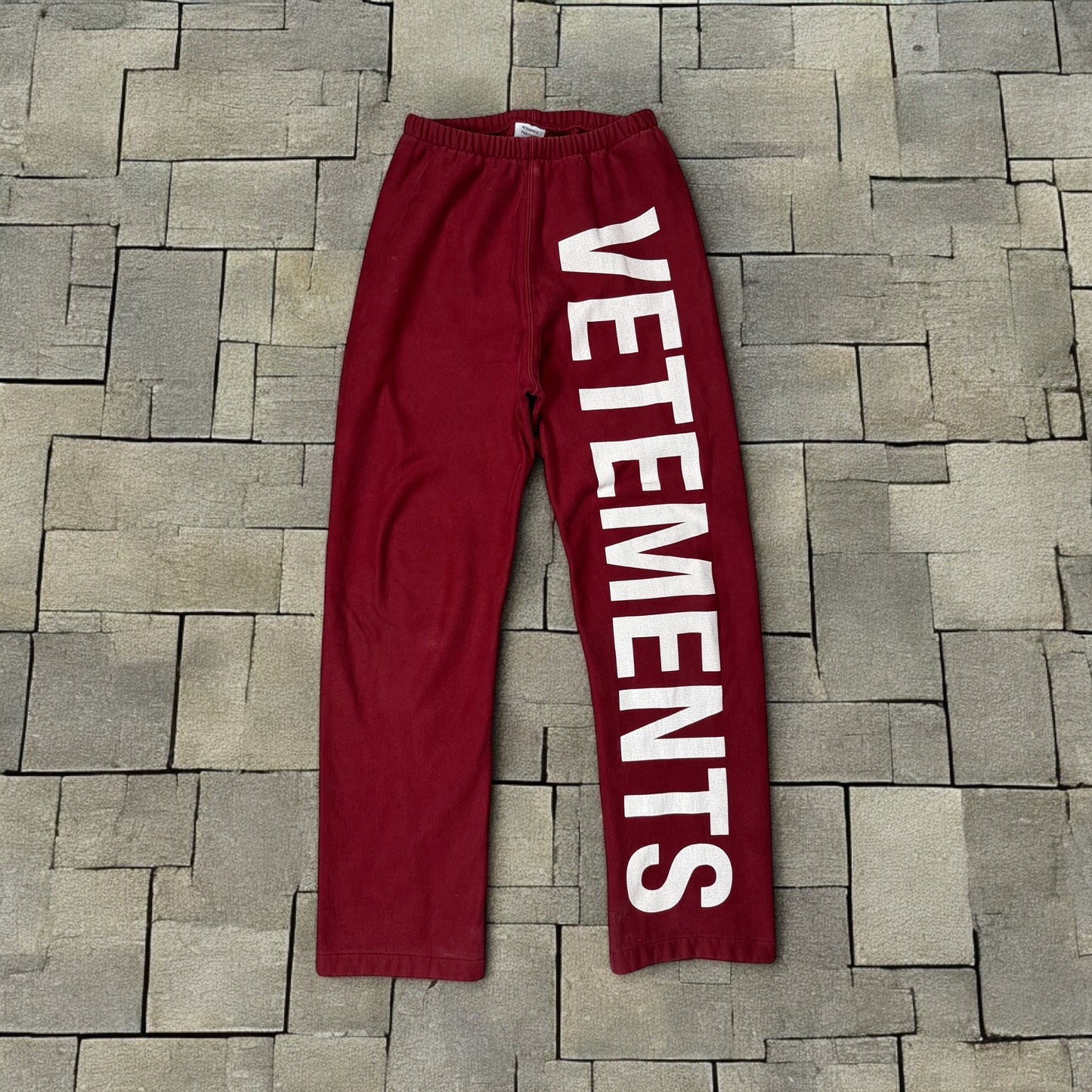 AW19 Vetements Red Spellout Sweatpants