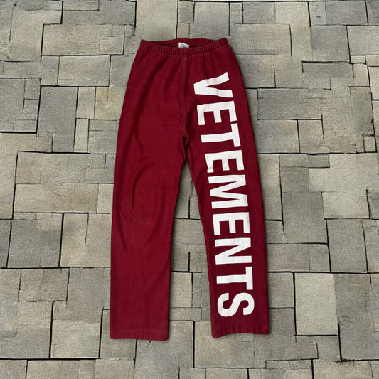 AW19 Vetements Red Spellout Sweatpants