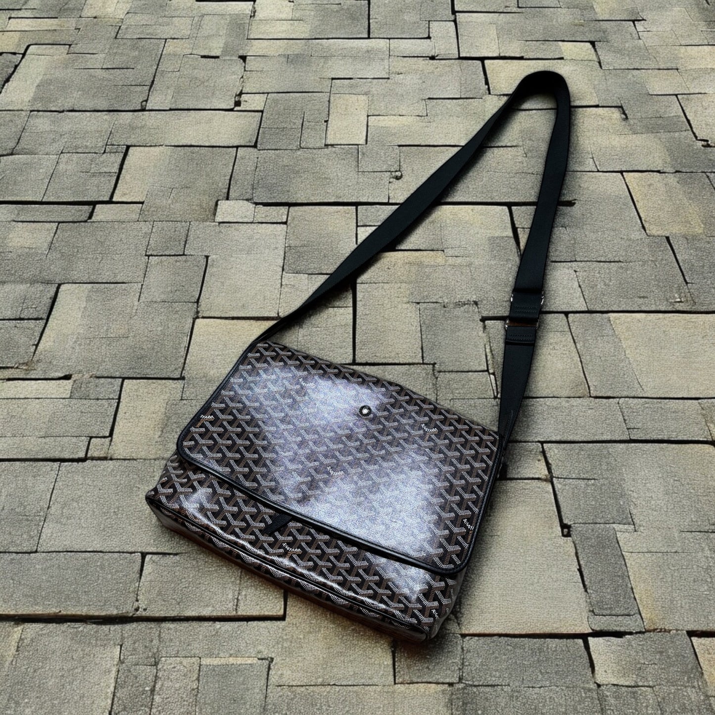 Goyard Black Capetien Messenger Bag