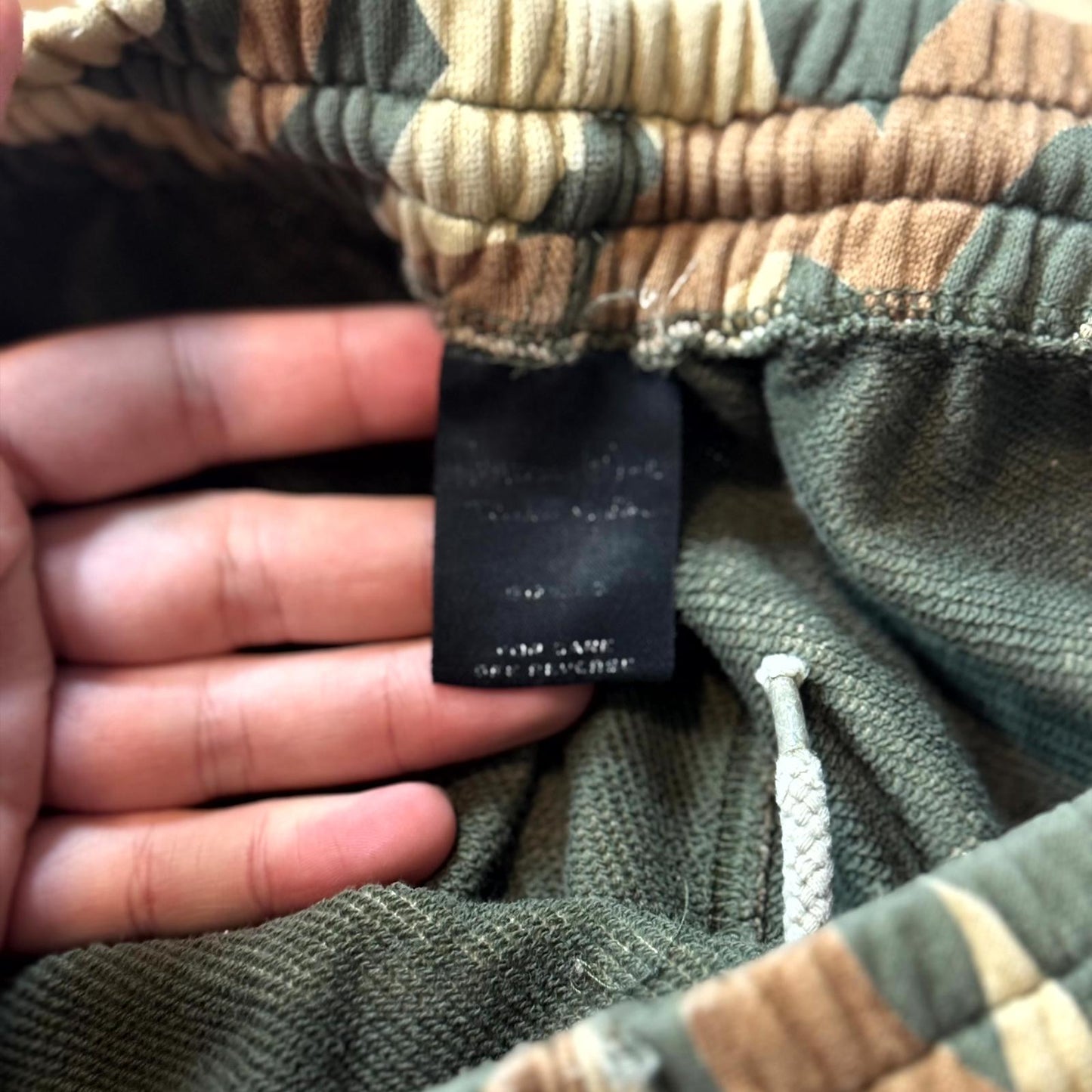 AW04 Number (N)ine Green Tribal Camo Sweatpants