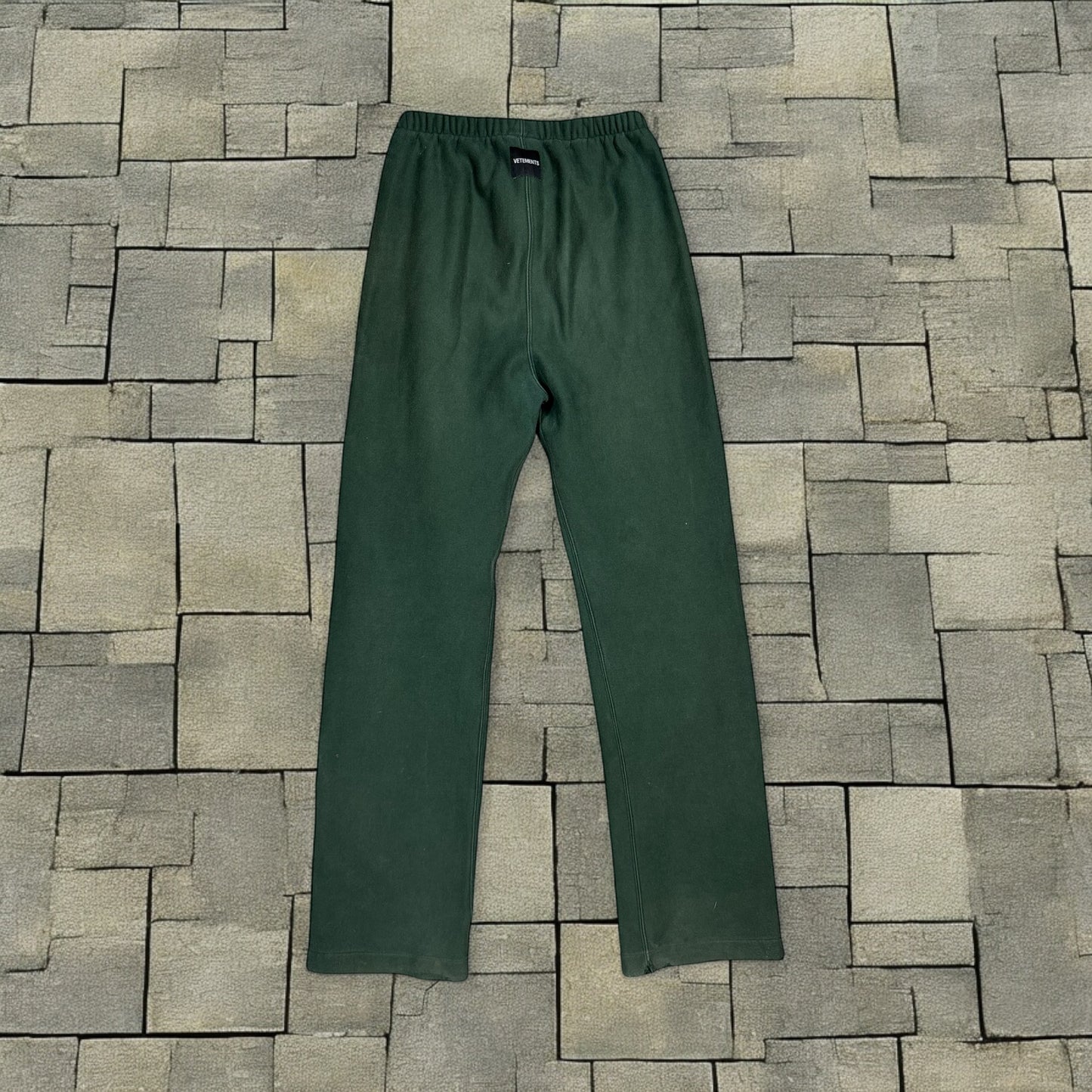 AW19 Vetements Green Spellout Sweatpants