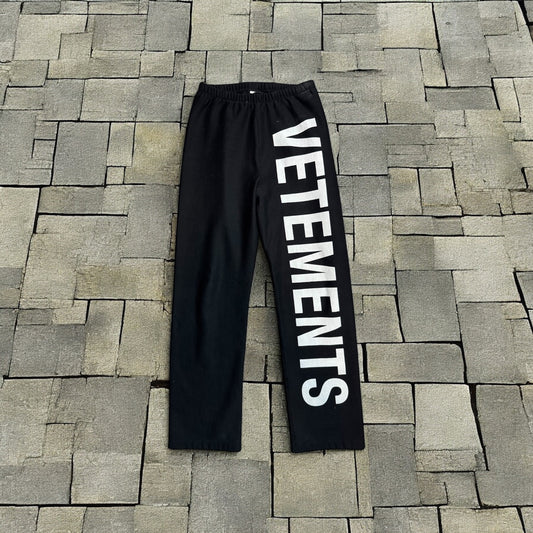 Vetements Logo Sweatpants