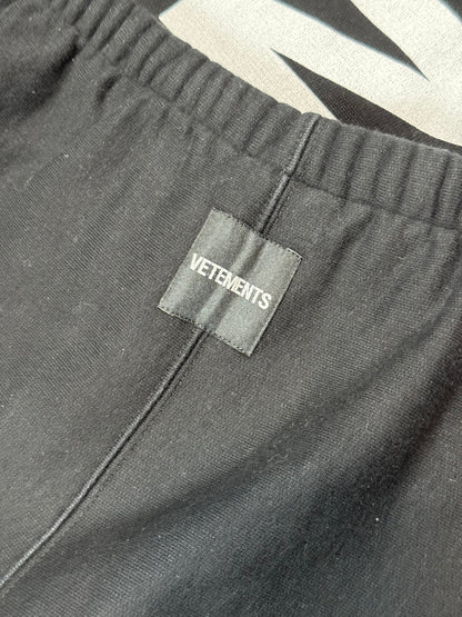 AW18 Vetements Black Spellout Sweatpants