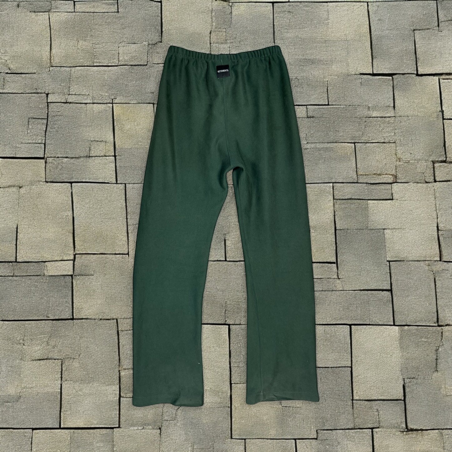 AW19 Vetements Green Spellout Sweatpants