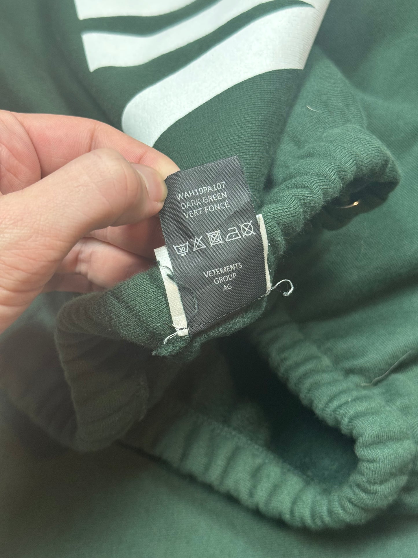 AW19 Vetements Green Spellout Sweatpants