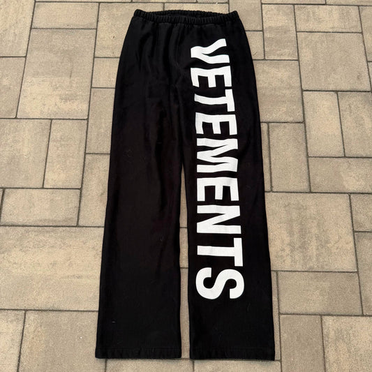 Vetements Logo Sweatpants Black