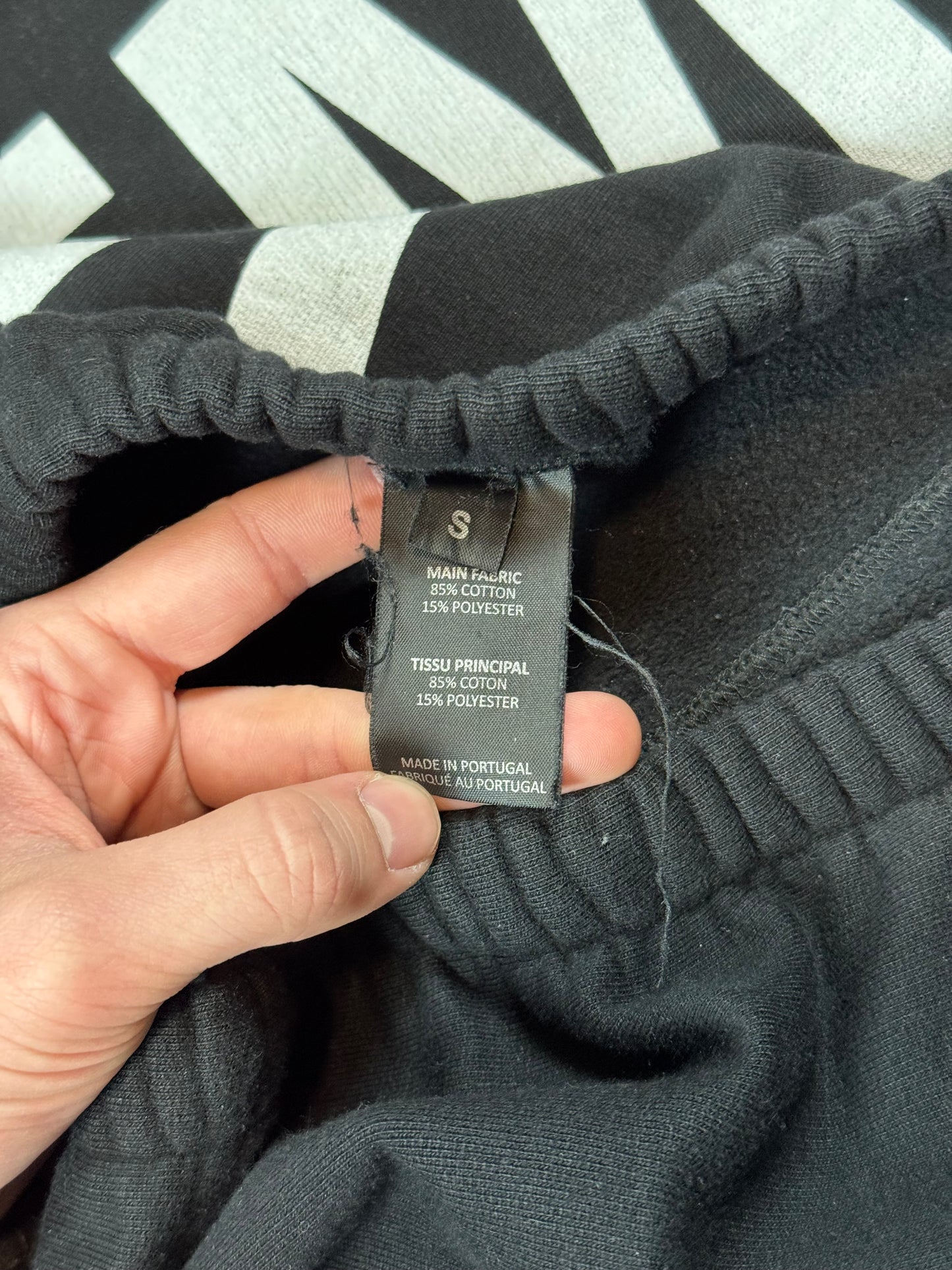 AW18 Vetements Black Spellout Sweatpants