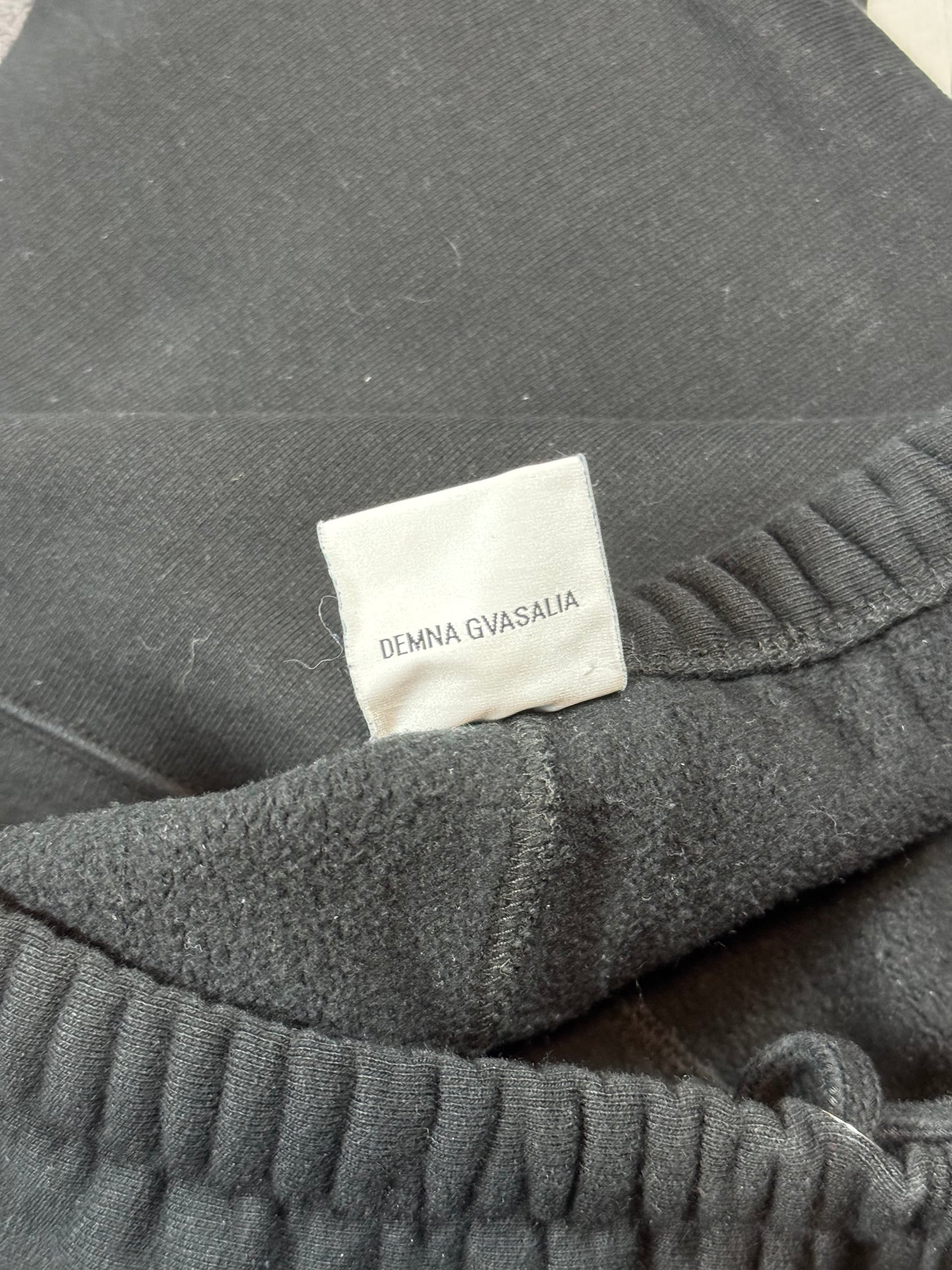 AW18 Vetements Black Spellout Sweatpants
