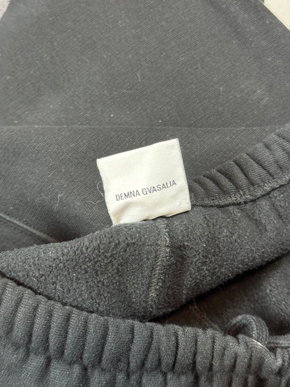 AW18 Vetements Black Spellout Sweatpants
