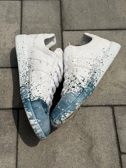 Maison Margiela Blue Paint Splatter Gat Sneaker
