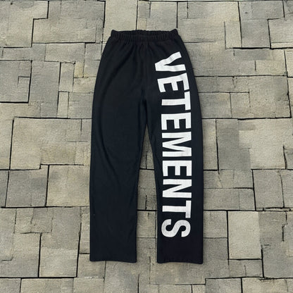 AW19 Vetements Black Spellout Sweatpants