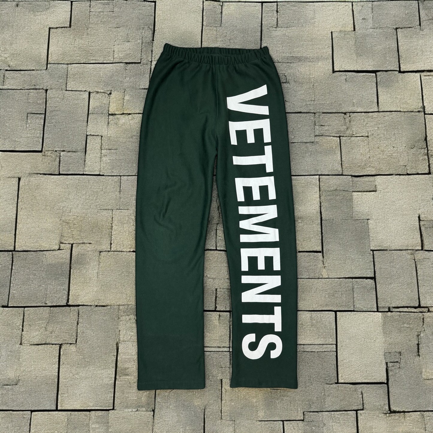 AW19 Vetements Green Spellout Sweatpants