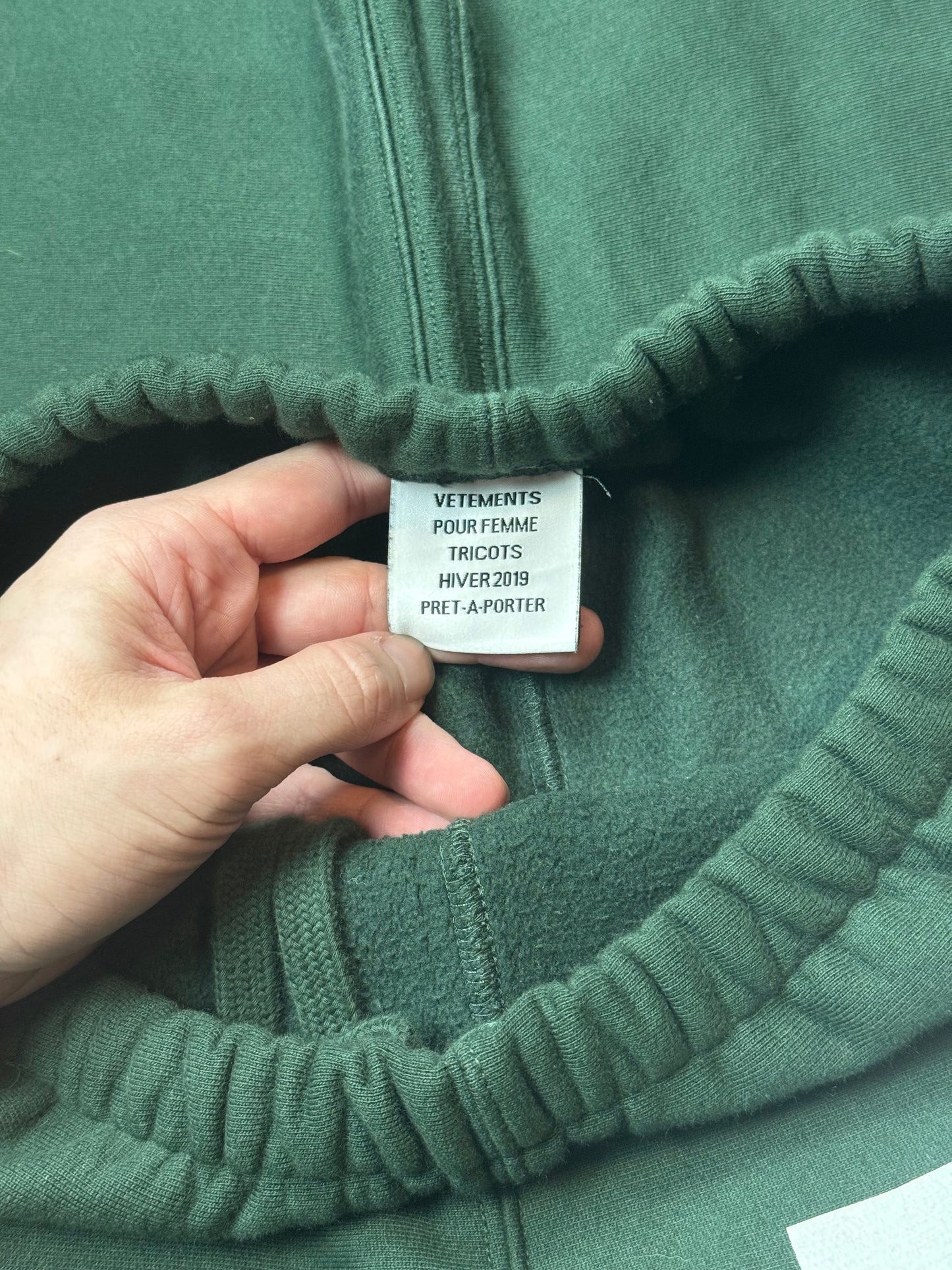 AW19 Vetements Green Spellout Sweatpants