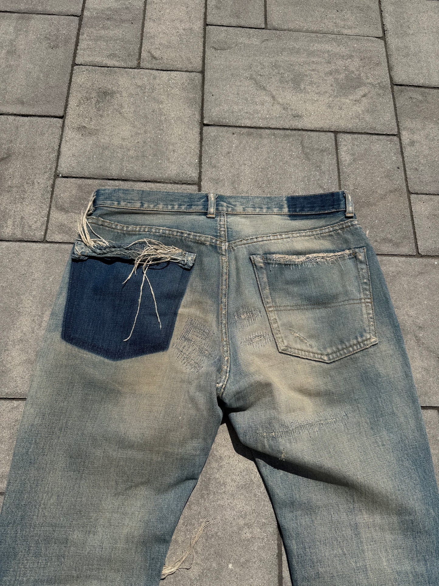 AW04 Undercover Red Yarn 68 Denim