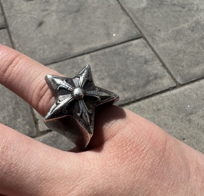 Chrome Hearts XL Star Pinky Ring