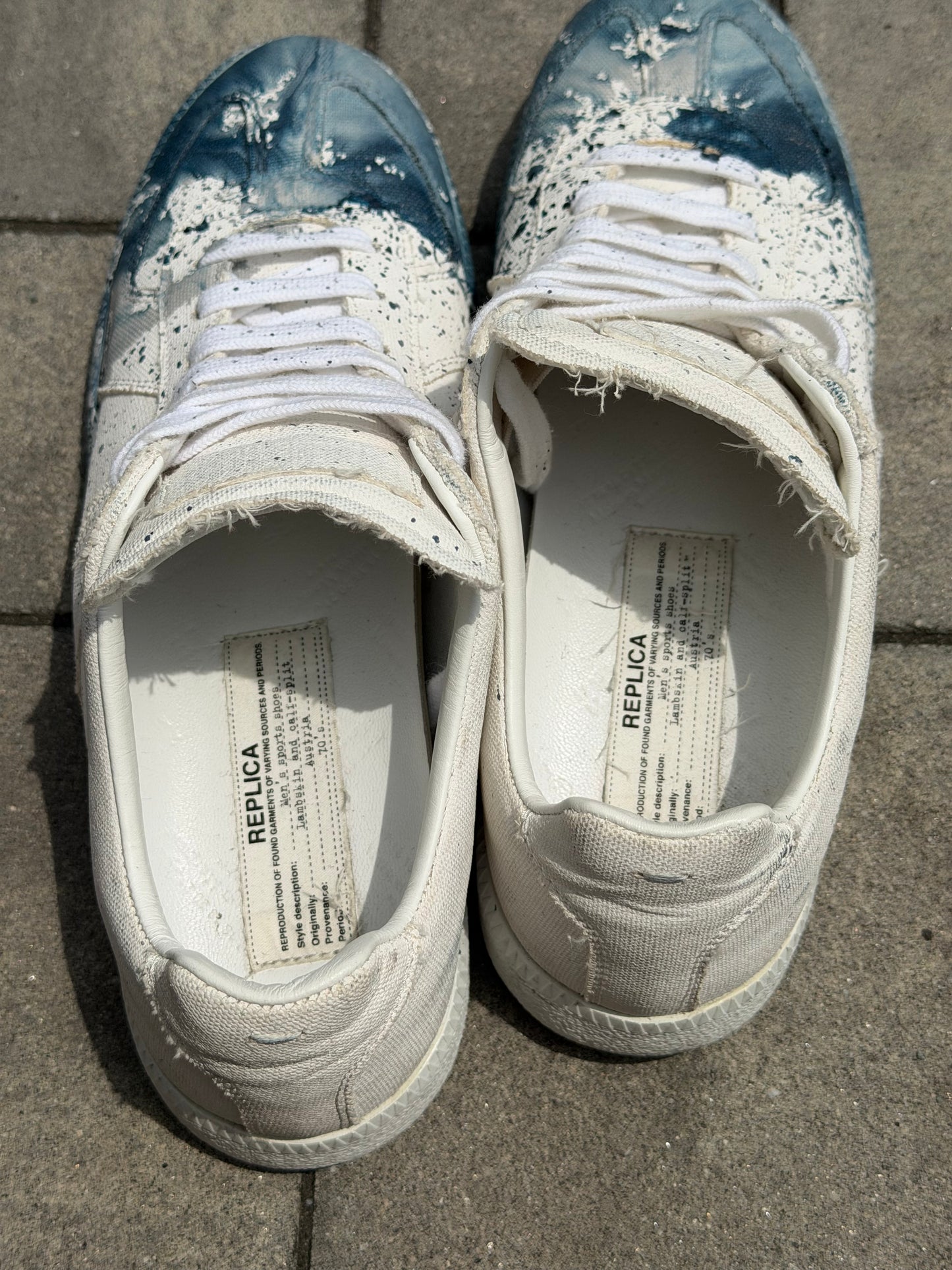 Maison Margiela Blue Paint Splatter Gat Sneaker