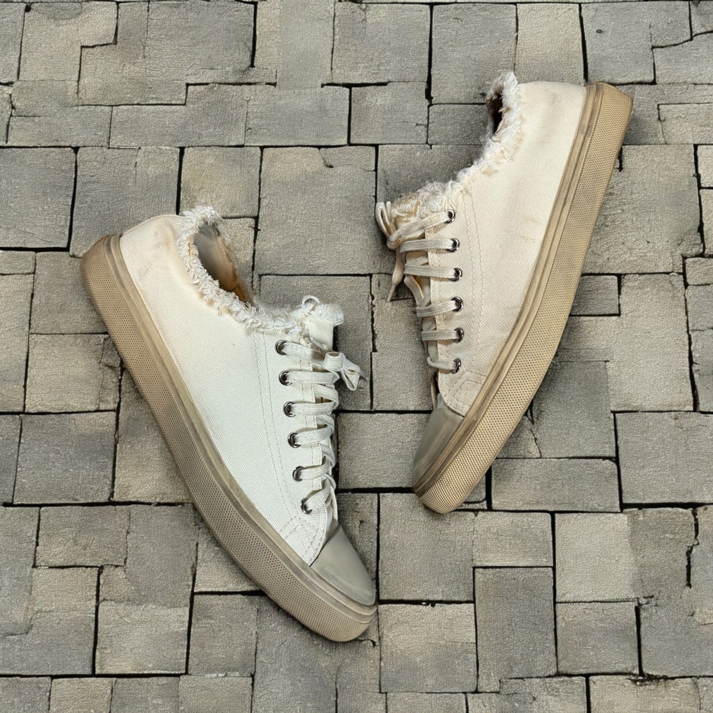 Saint Laurent Paris Frayed Low Top Sneakers