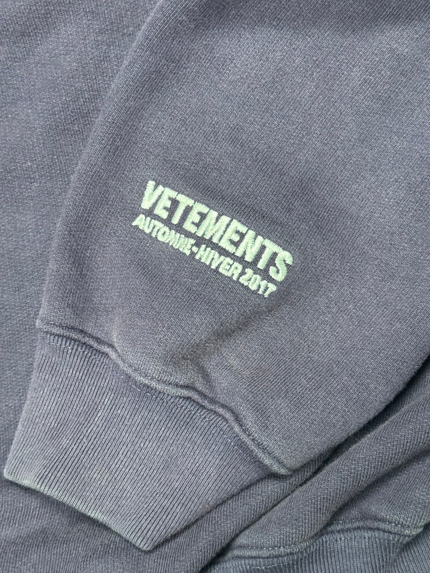 AW17 Vetements Unskinny Crewneck