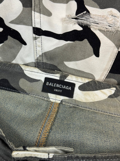 FW21 Balenciaga “Trompe Loeil” Snow Camo Shorts