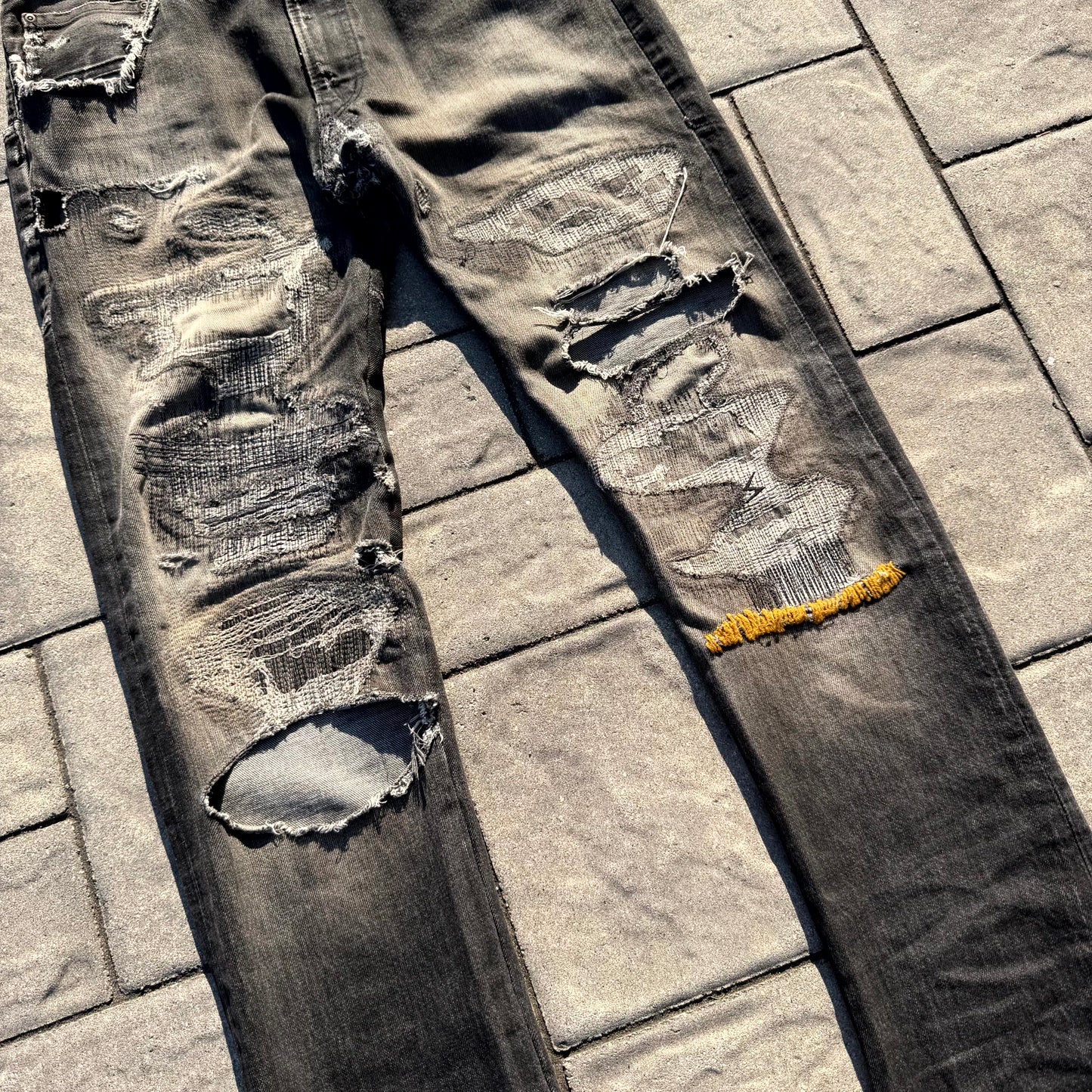 AW05 Undercover Yellow Yarn 64 Denim