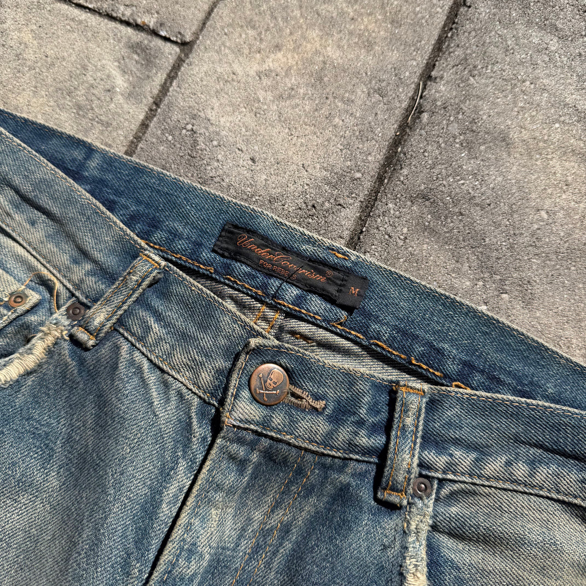 AW04 Undercover Red Yarn 68 Denim