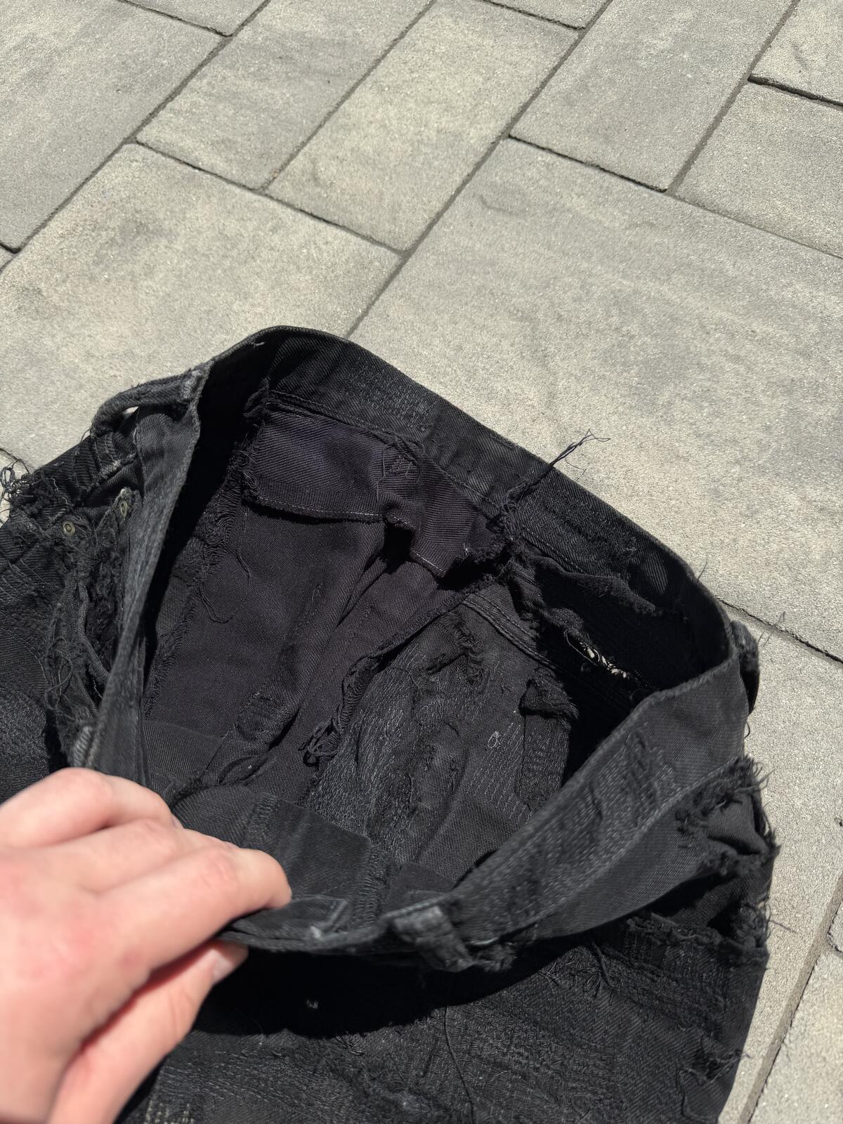 AW05 Undercover Black 85 Denim