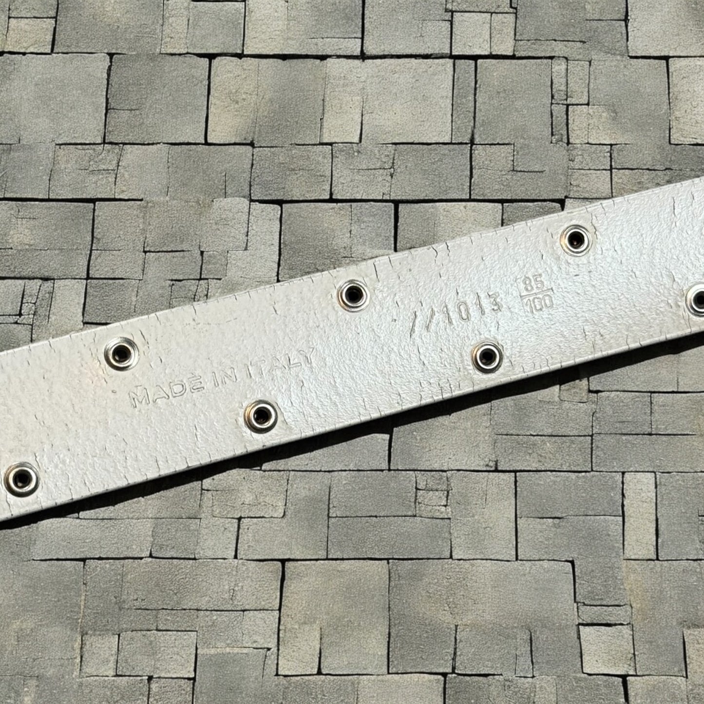 SS04 Dior Homme White Strip Belt