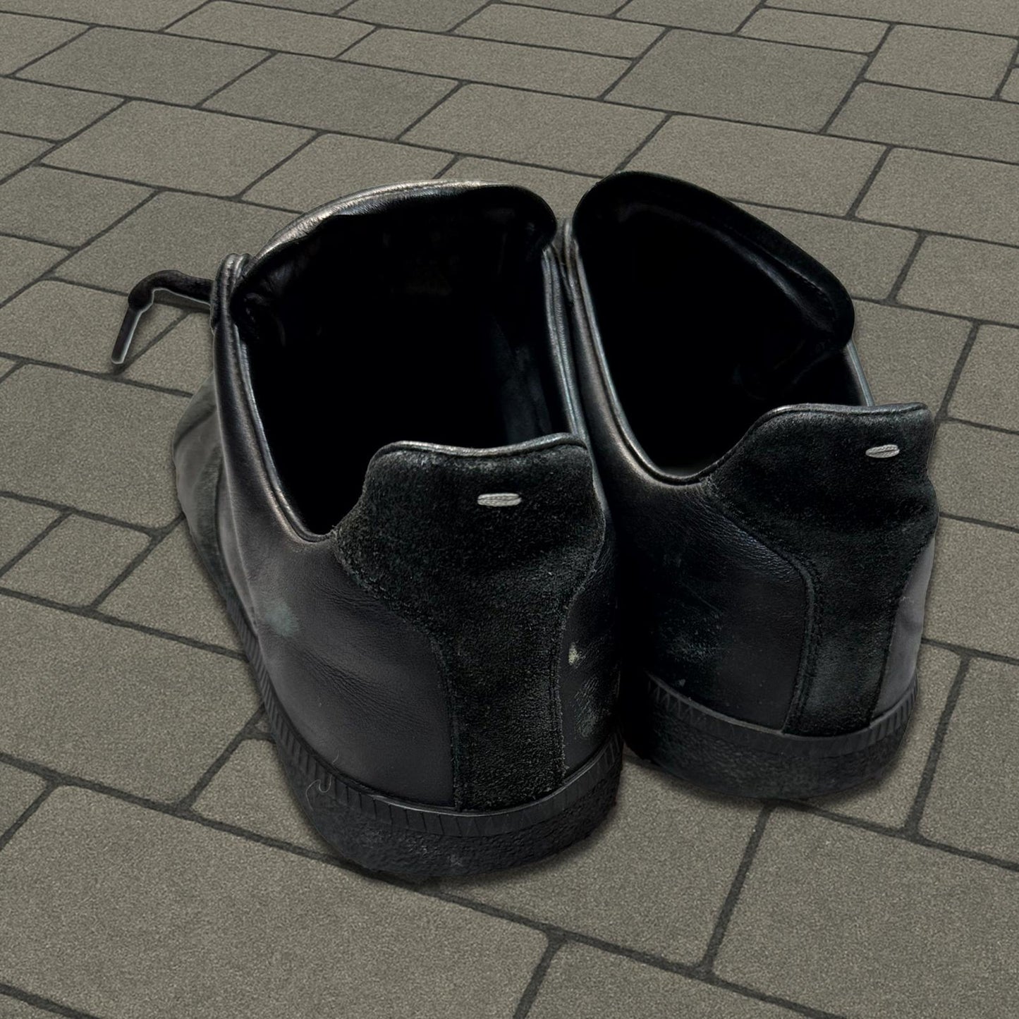 Maison Margiela Triple Black Gat