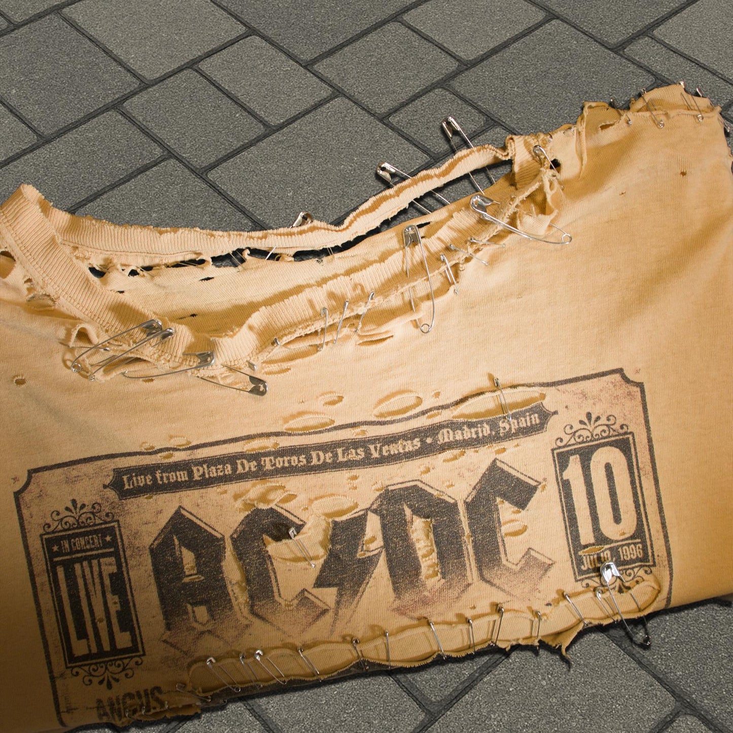 ACDC ‘No Bull’ Thrashed Tee