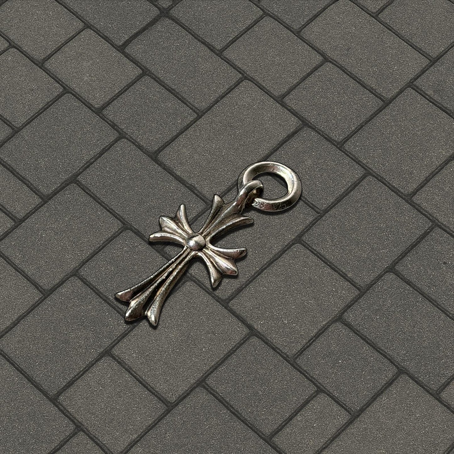 Chrome Hearts Small Cross Pendant
