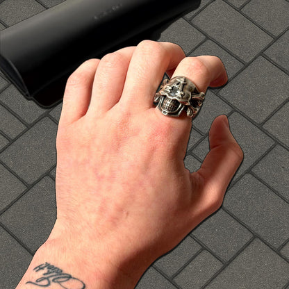 AW03 Undercover Paperdoll Ring